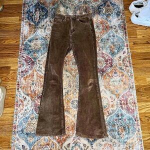 brown flared corduroy pants🤎